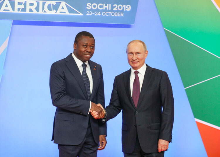 SOMMET RUSSIE-AFRIQUE : POUTINE PROMET AUX DIRIGEANTS AFRICAINS DE DOUBLER DANS LES CINQ ANS LES ECHANGES COMMERCIAUX