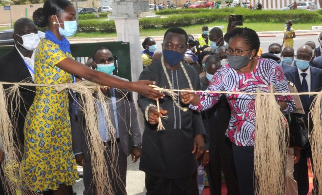 1ère EDITION DU « MOIS DU CONSOMMER LOCAL » AU TOGO : LE PREMIER MINISTRE Mme VICTOIRE TOMEGAH-DOGBE DONNE LE COUP D’ENVOI