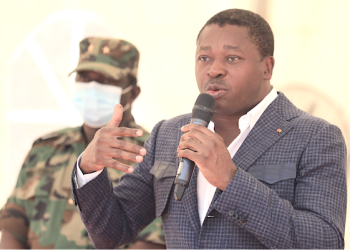 LE CHEF DE L’ETAT DANS LES SAVANES POUR ENCOURAGER LES FORCES DE L’OPERATION KOUNDJOARE