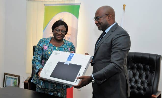 ENSEIGNEMENT SUPERIEUR : LE PNUD FAIT DON D’EQUIPEMENTS INFORMATIQUES ET PEDAGOGIQUES A L’UNIVERSITE DE LOME