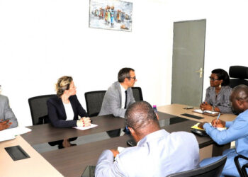 LA PRÉFECTURE D’AGOÈ-NYIVÉ BÉNÉFICIERA BIENTÔT D’UNE CENTRALE SOLAIRE FINANCÉE PAR L’AFD