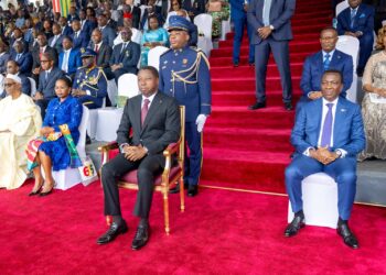 LE TOGO CÉLÈBRE 65 ANS DE SOUVERAINETÉ DANS UNE DÉMONSTRATION D’UNITÉ NATIONALE